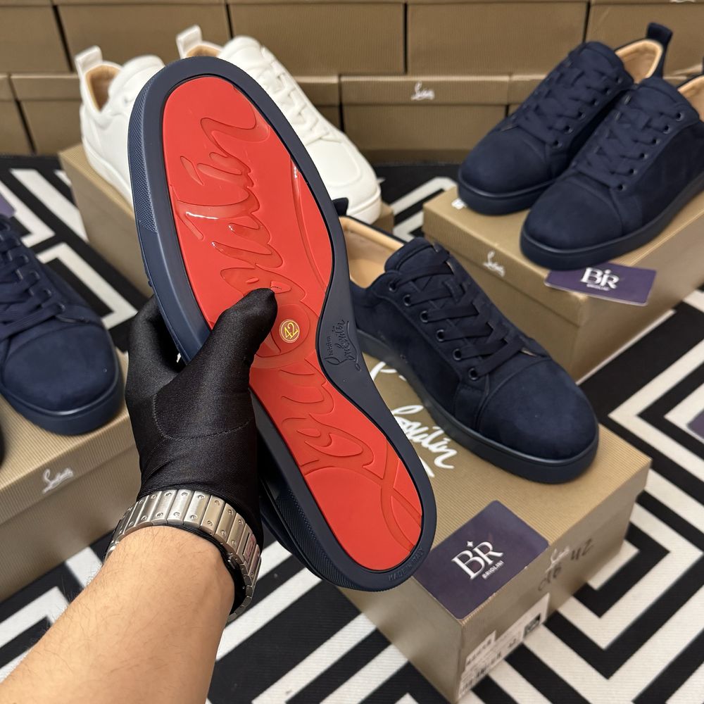 LOUBOUTIN 500,000 ming