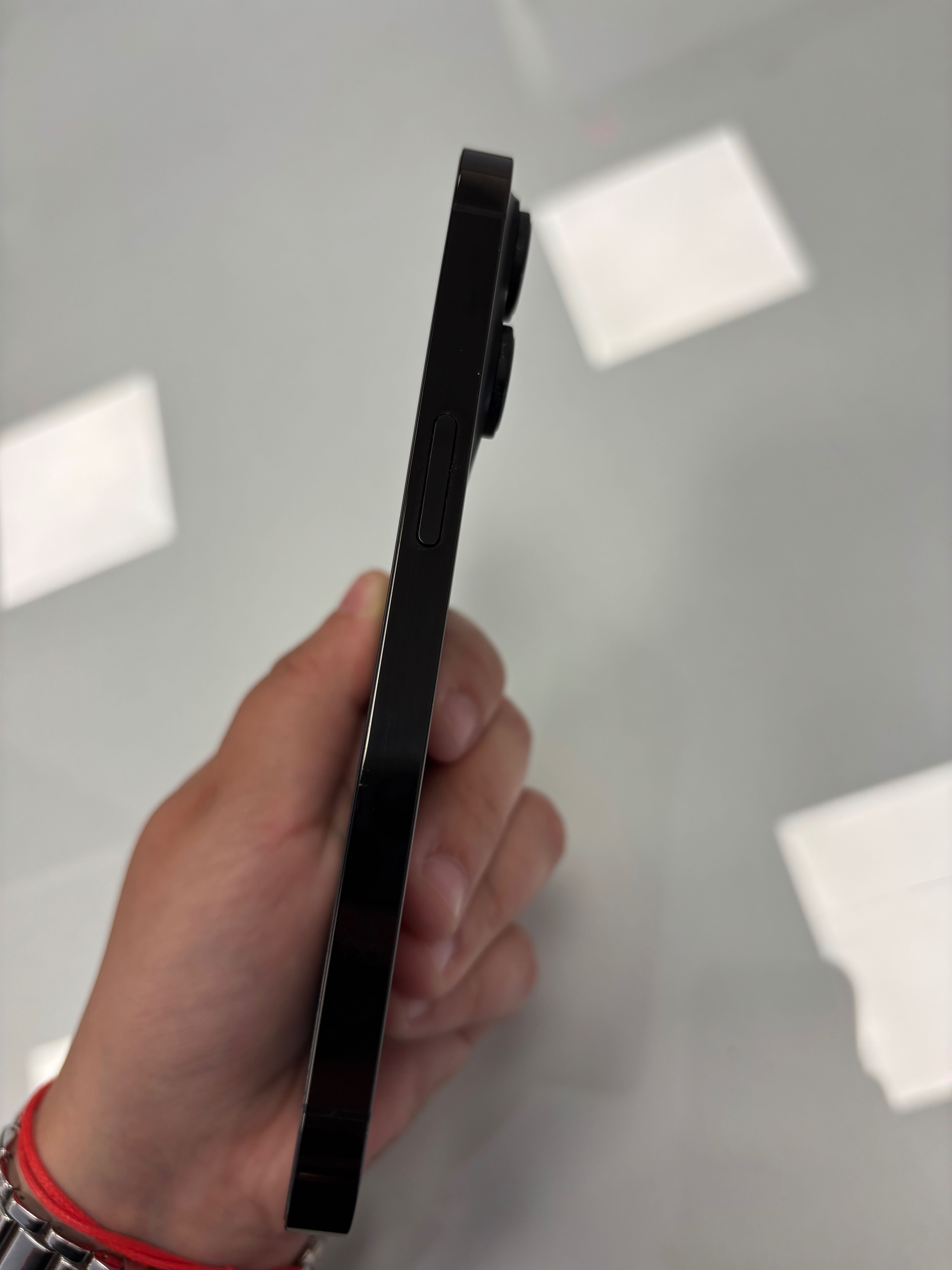 ПРОДАВА СЕ iPhone 14 Pro 128GB