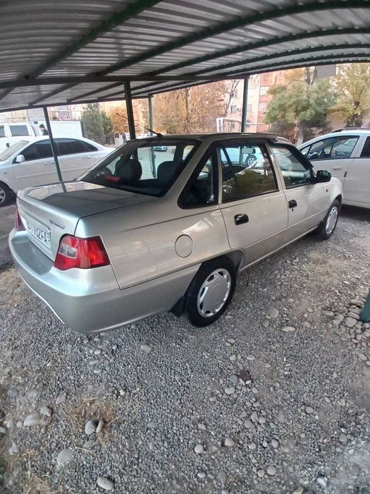 Продам Nexia 2 DOHC 4 позиция в отличном состоянии