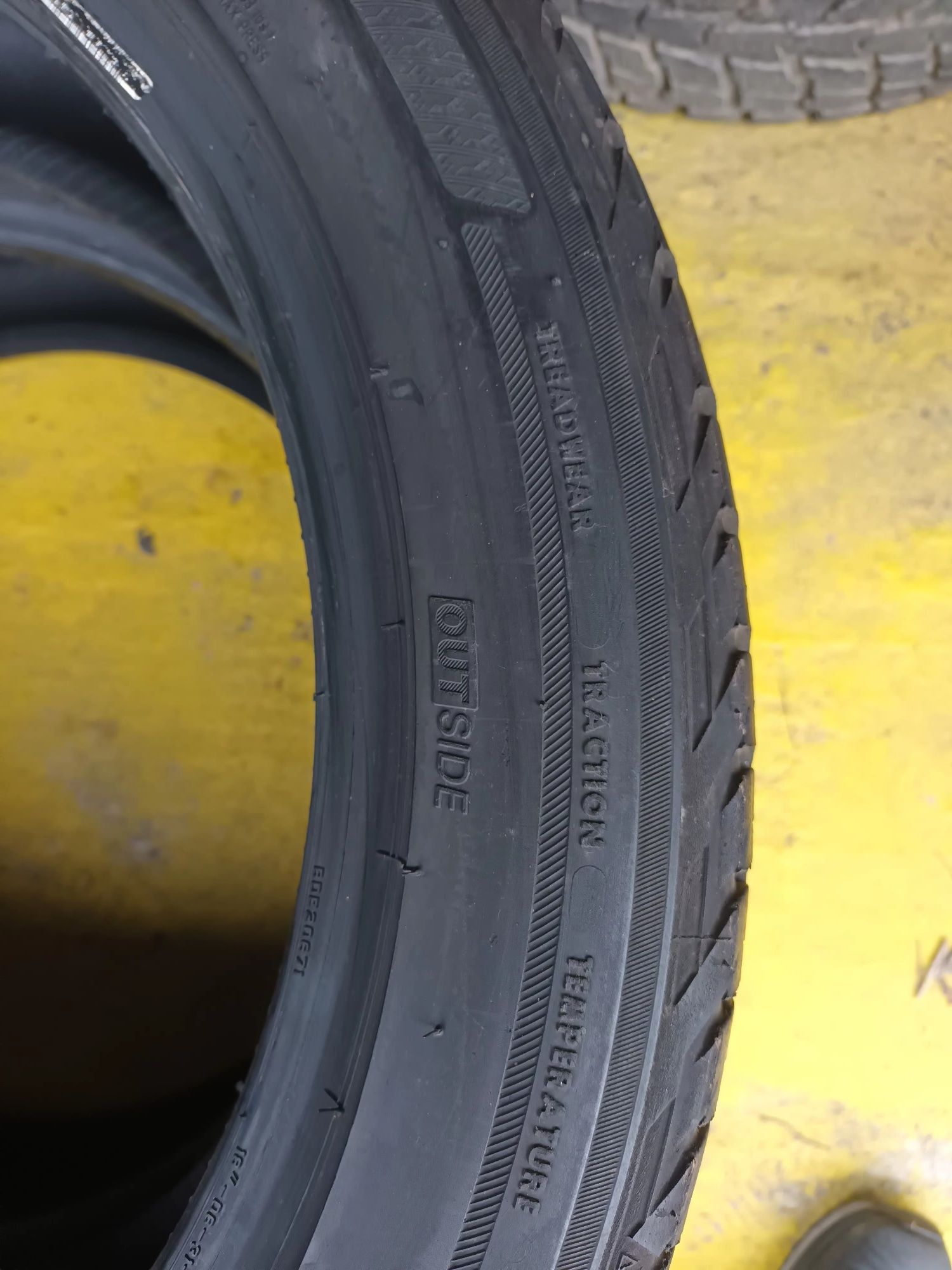 215 50 R 18 92W BRIDGESTONE ДОТ 1317