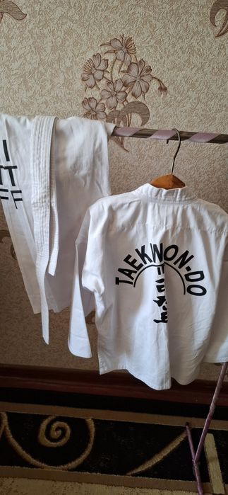 Костюм для занятия Тайквандо
