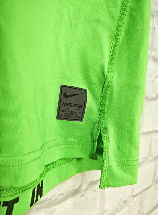 NIKE Pro Compression Оригинална мъжка зелена тениска размер L Нова
