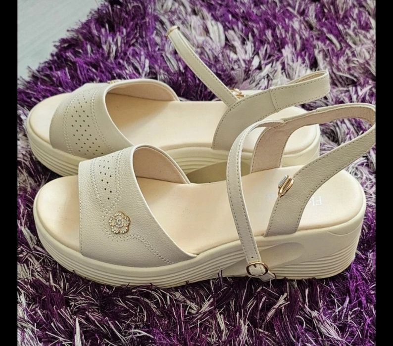 Sandale de dama marime 39 Flavia Passini purtate o data