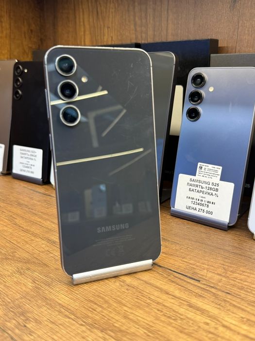 Samsung S23 Fe 256gb без коробки по бокам есть царапины