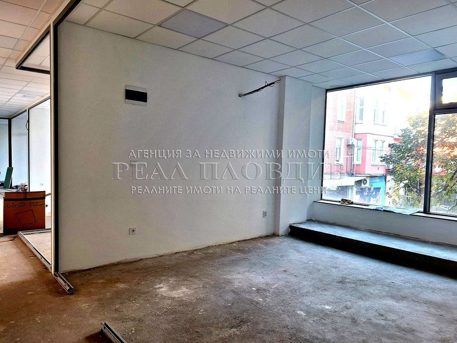 Продава се Офис в Пловдив, Център - 370 кв.м за 2298 €/кв.м - Снимка #10