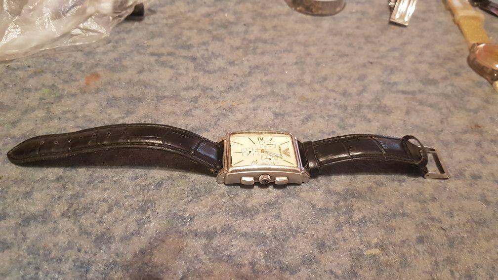 Superb ceas barbatesc original Emporio Armani Chronograph Date AR 0141
