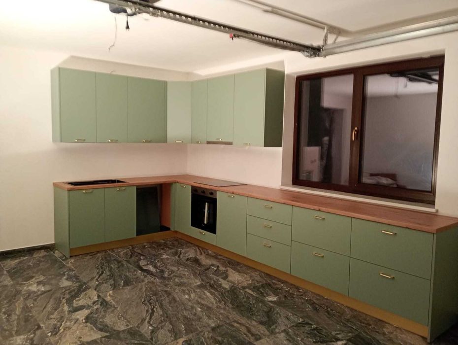 Produc mobila la comanda dupa nevoile clientilor, oferim preturi bune