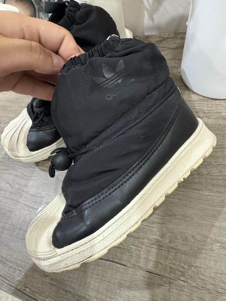 Ботуши adidas без като нови