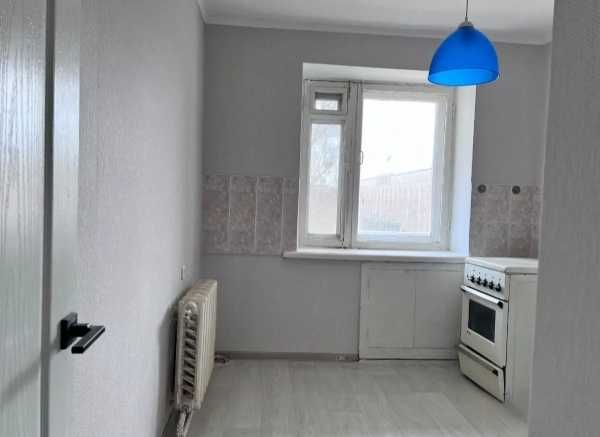 Продается 1 ком квартира район Революция