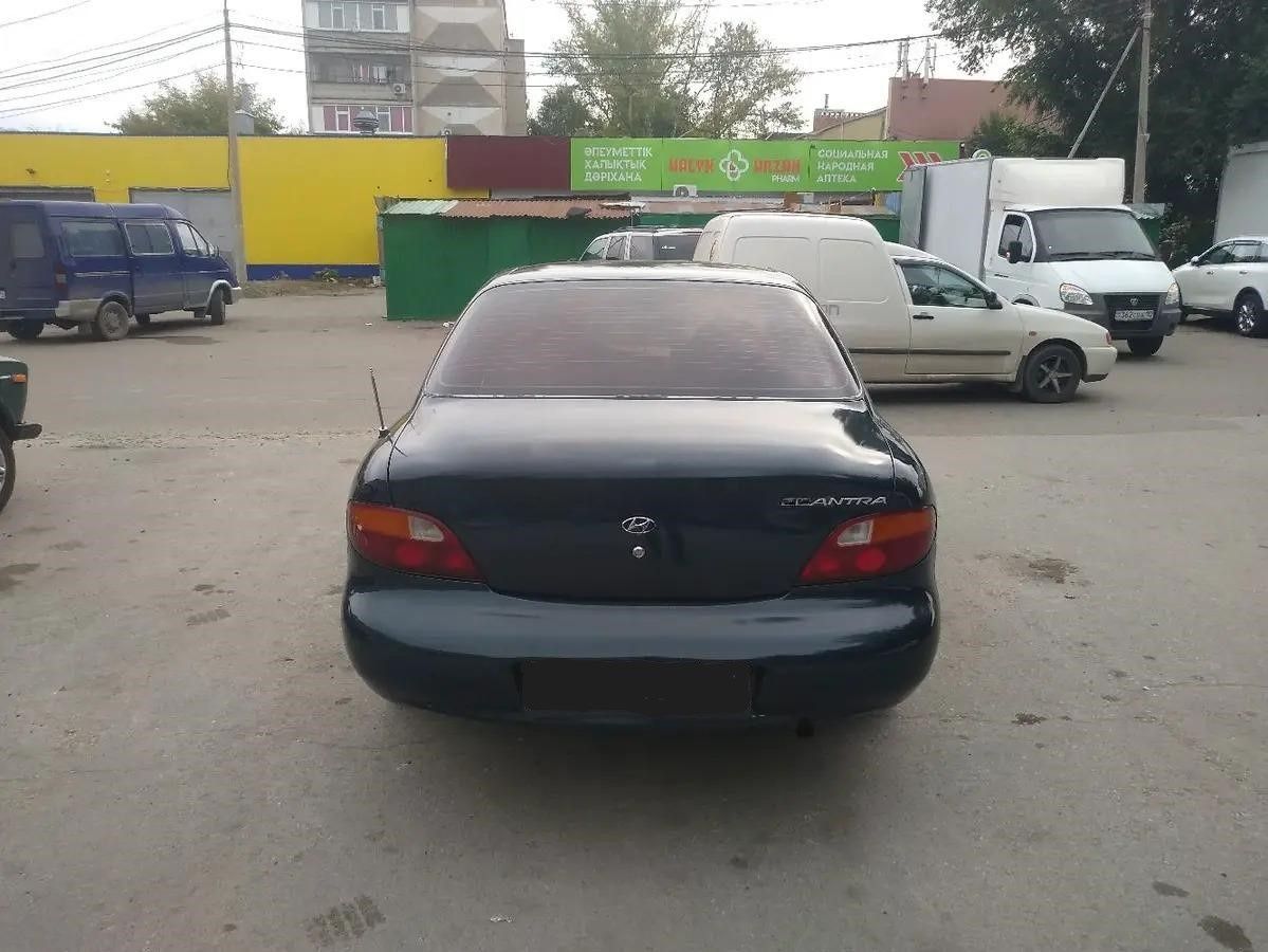 Продам Hyundai Elantra 1995год