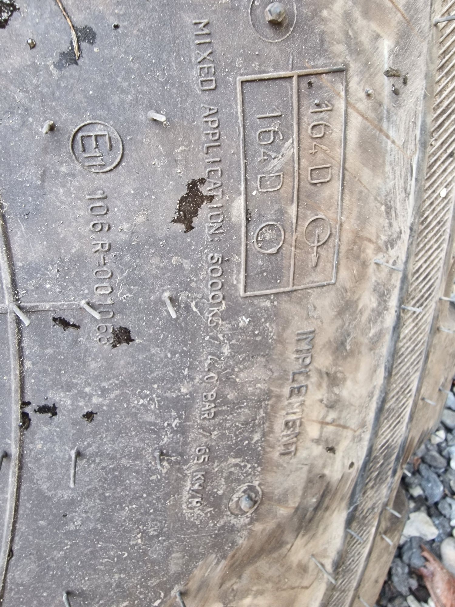 CAUCIUC 560/60R22.5 marca Alliance