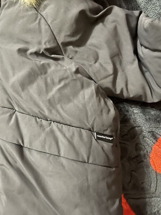 Geaca Zara ,marime 98cm,impermeabila-perfecta pentru iarna.