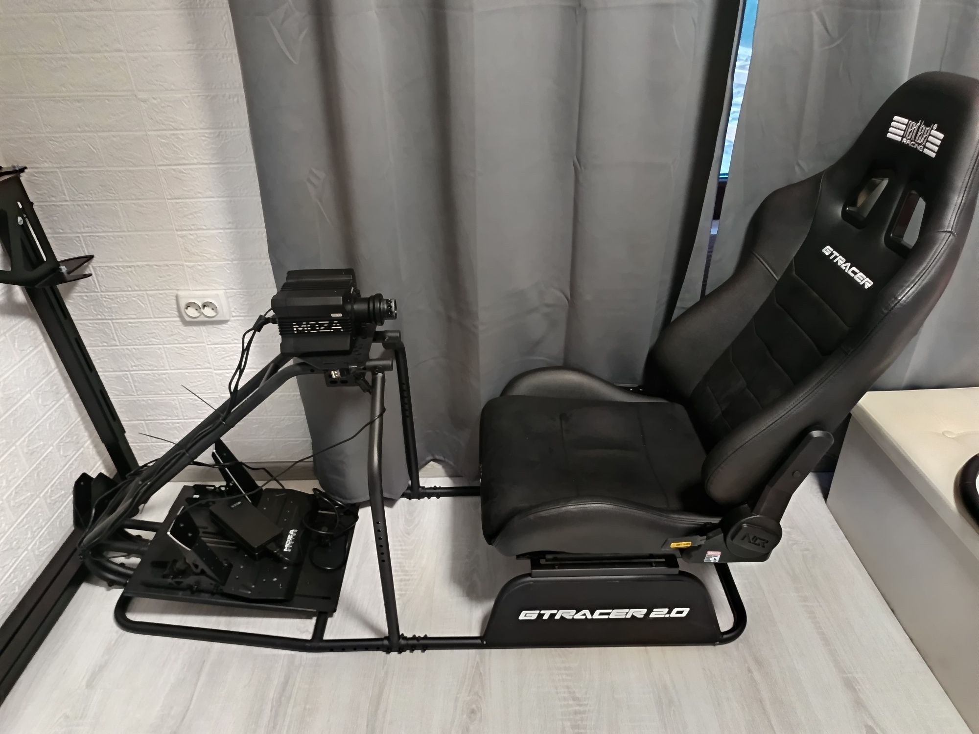 Moza sim racing simulator