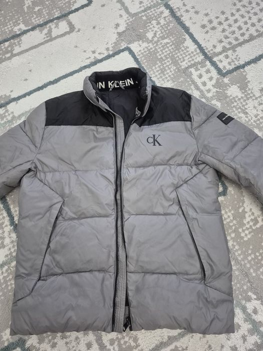 Продам зимнюю тёплую куртку