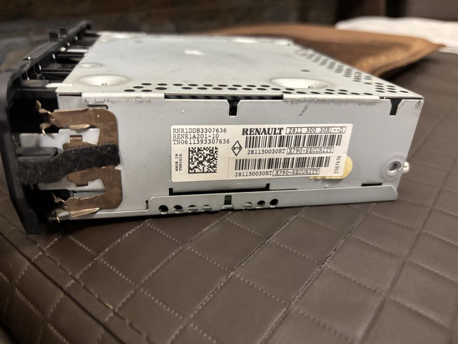 CD pllayer second hand,functionaza ca cd player ai radio