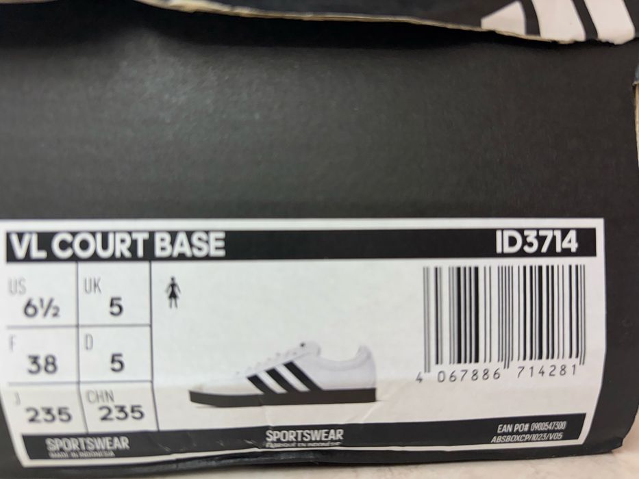 Дамски Маратонки ADIDAS .