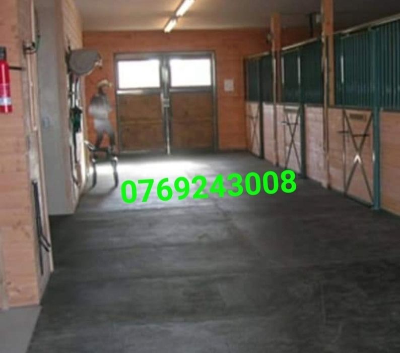 Vand banda de cauciuc covor pres