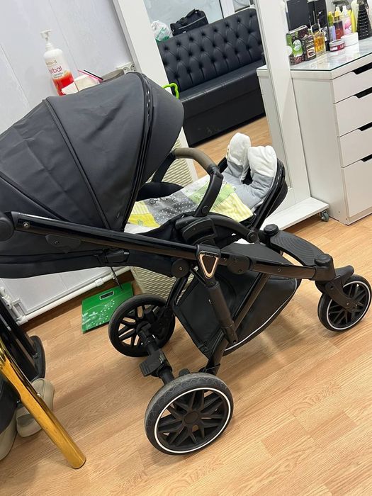 Продаётся коляска 3в 1 от бренда kadilo