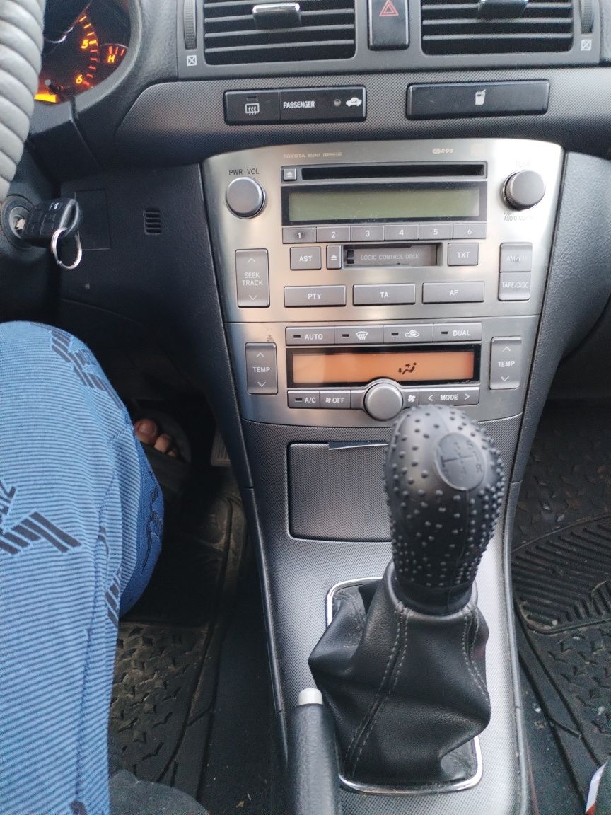 Toyota Avensis  4350лв.