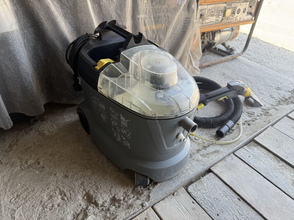 * Karcher PUZZI 8.1 профессиональный моющий пылесос для химчистки ориг