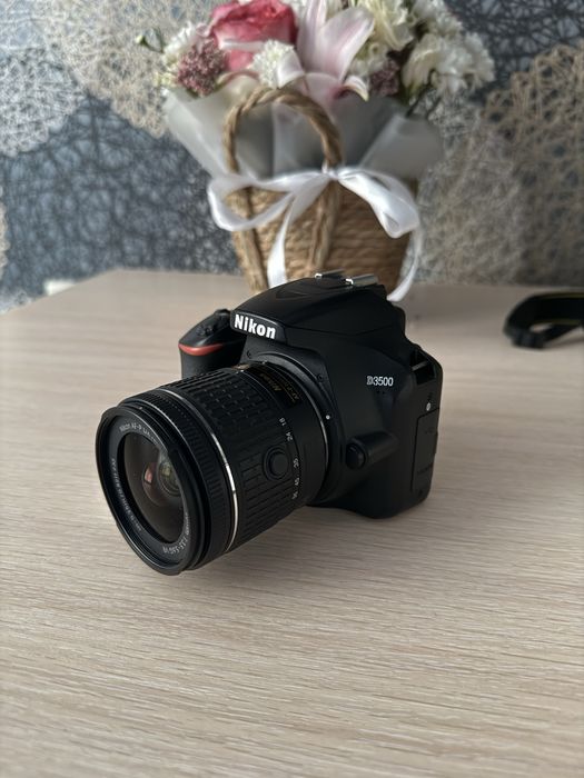 Nikon D3500 + объектив 18-55 VR AF-P