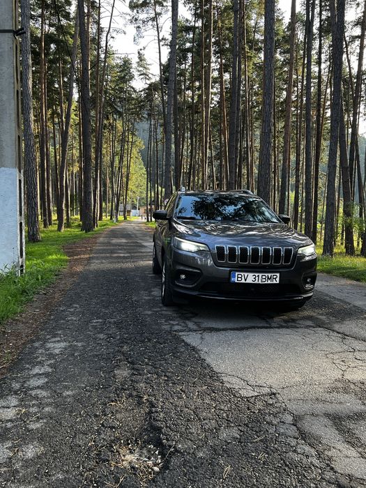 De vănzare:Jeep Cherokee 2.2 Diesel