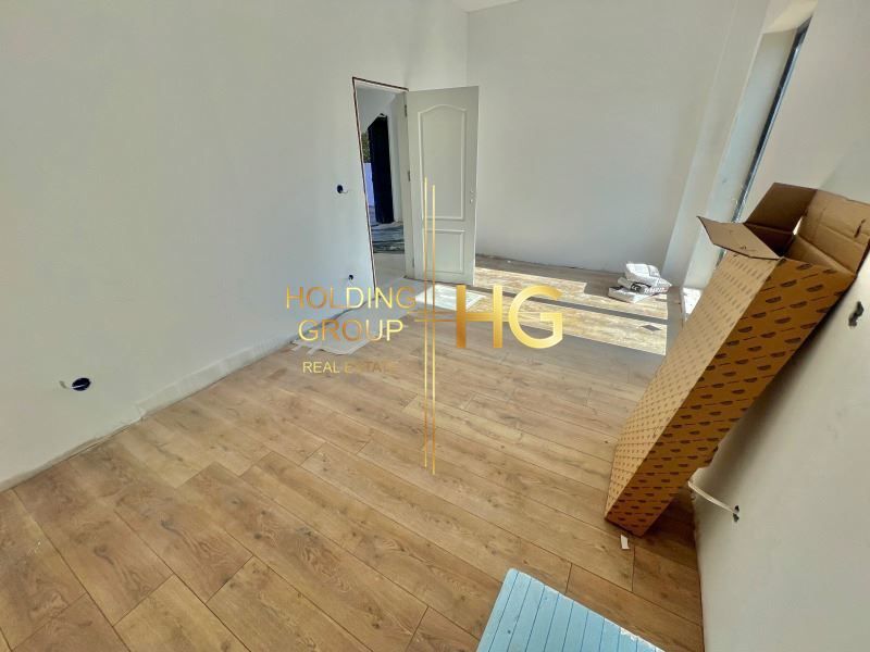 Продава се Тристаен апартамент в Варна, м-т Траката - 117 кв.м за 1624 €/кв.м - Снимка #2