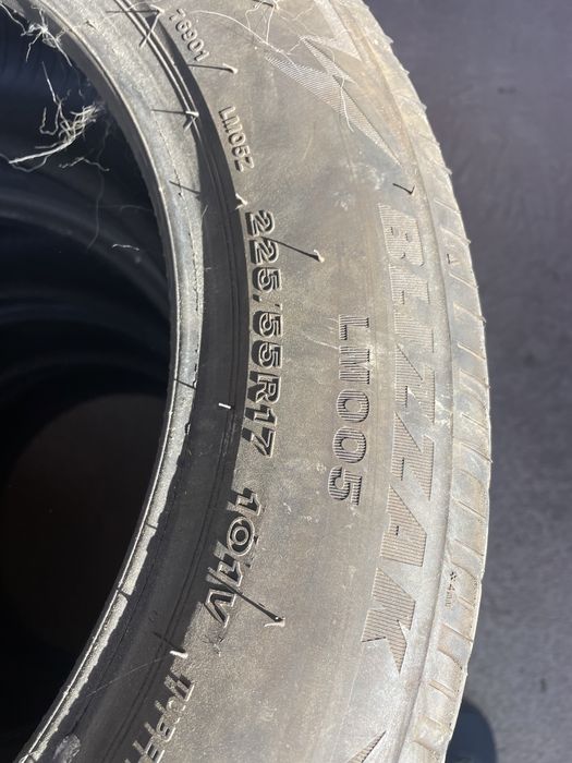 Bridgestone blizzak 225/55/17 iarna oferta 4 buc