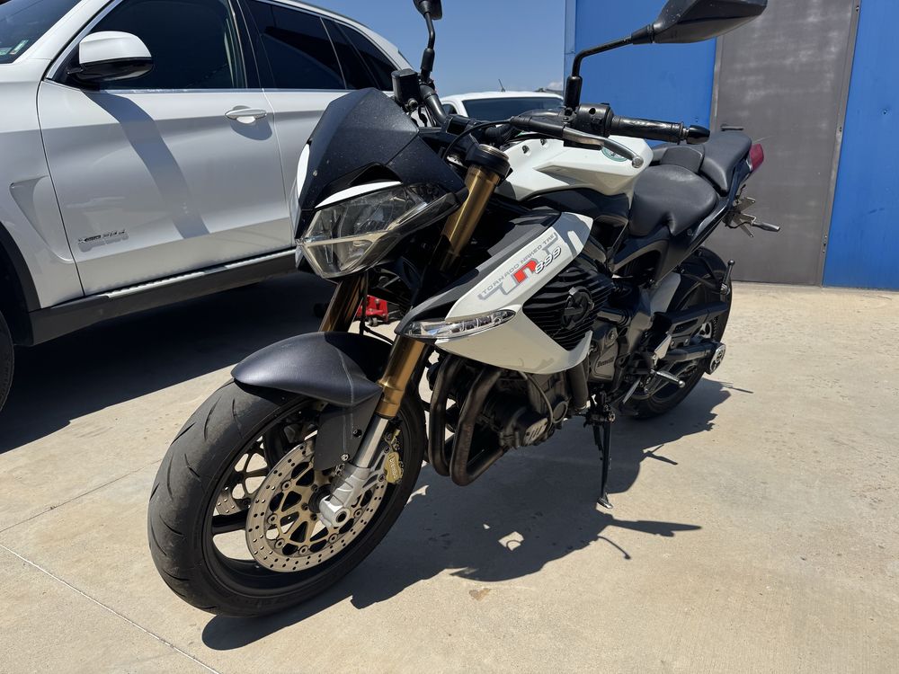 BENELLI TNT Tornado 899 на части
