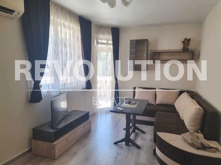 Двустаен апартамент в района на Център!