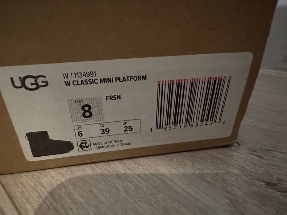 Ugg classic platform