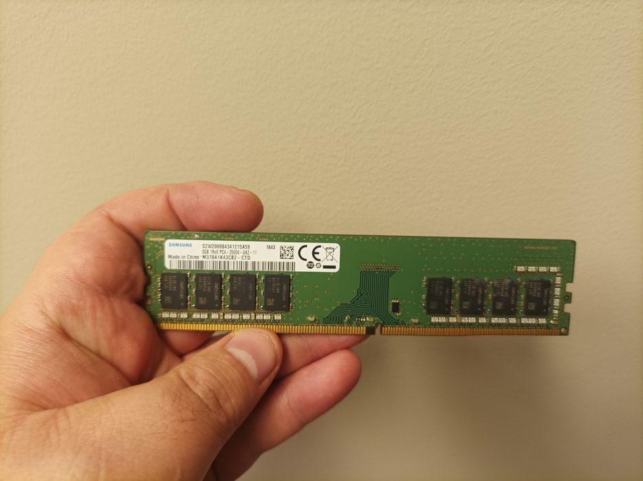 Продам озу ddr4 8-16 gb