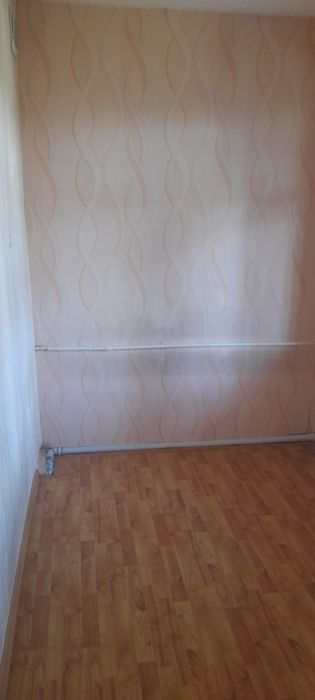 СРОЧНО продаётся 2-х комнатная квартира в м-в Феруза Мирзо Улугбекском