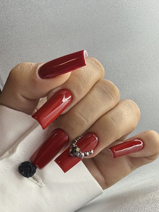 Unghii cu gel salon Dambovita (Nora) 100 ron