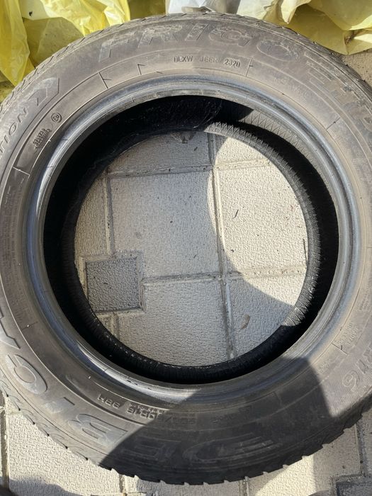Vând anvelope de iarnă Debica