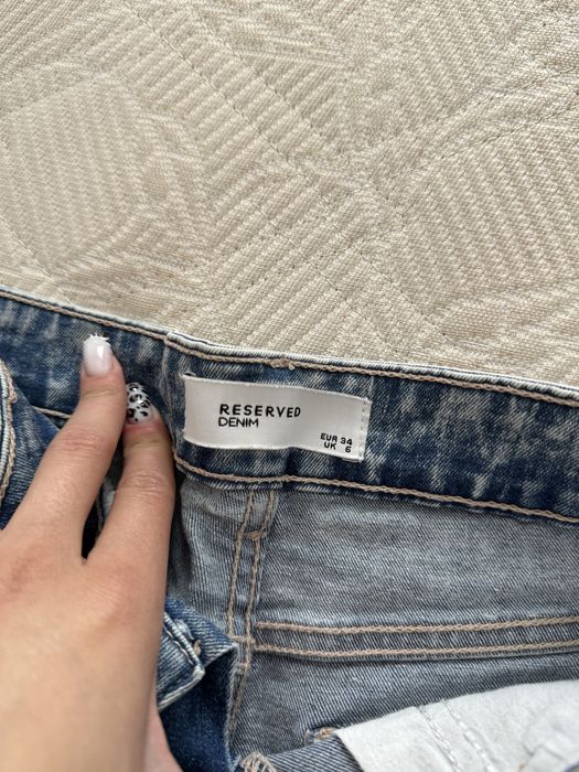 Запазени дрехи от 5 лв