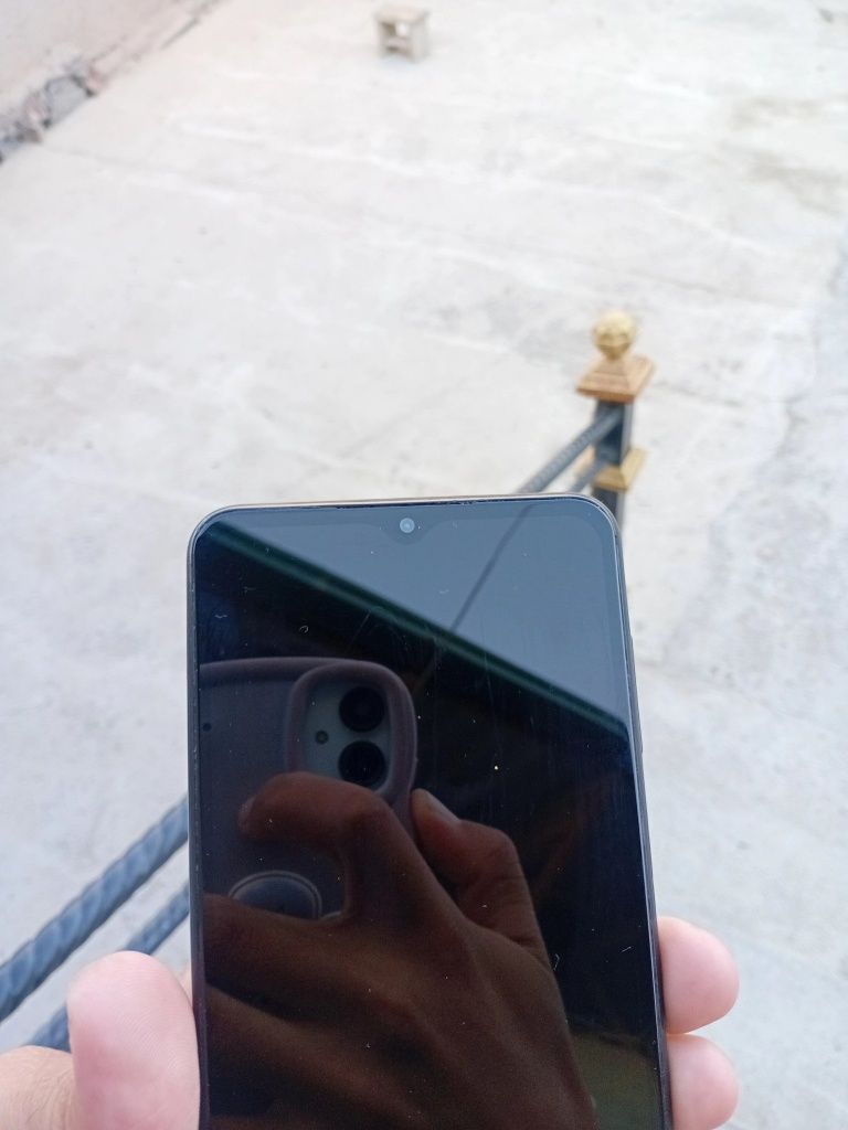 Samsung A04s sotiladi