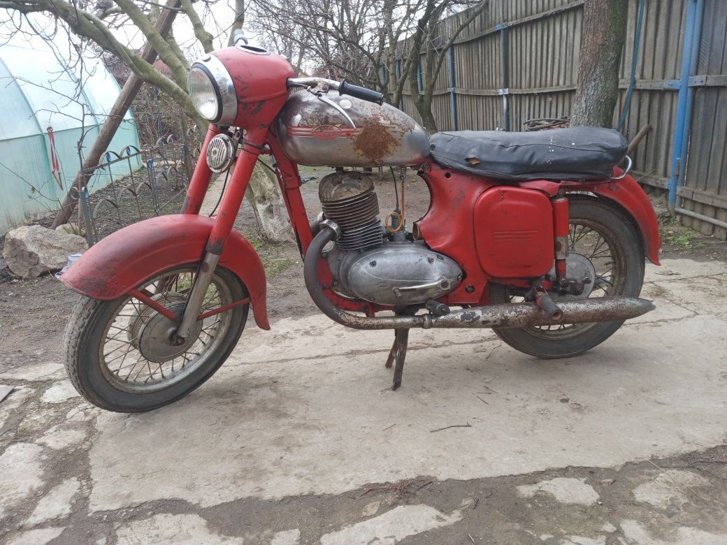 Motocicletă jawa 250