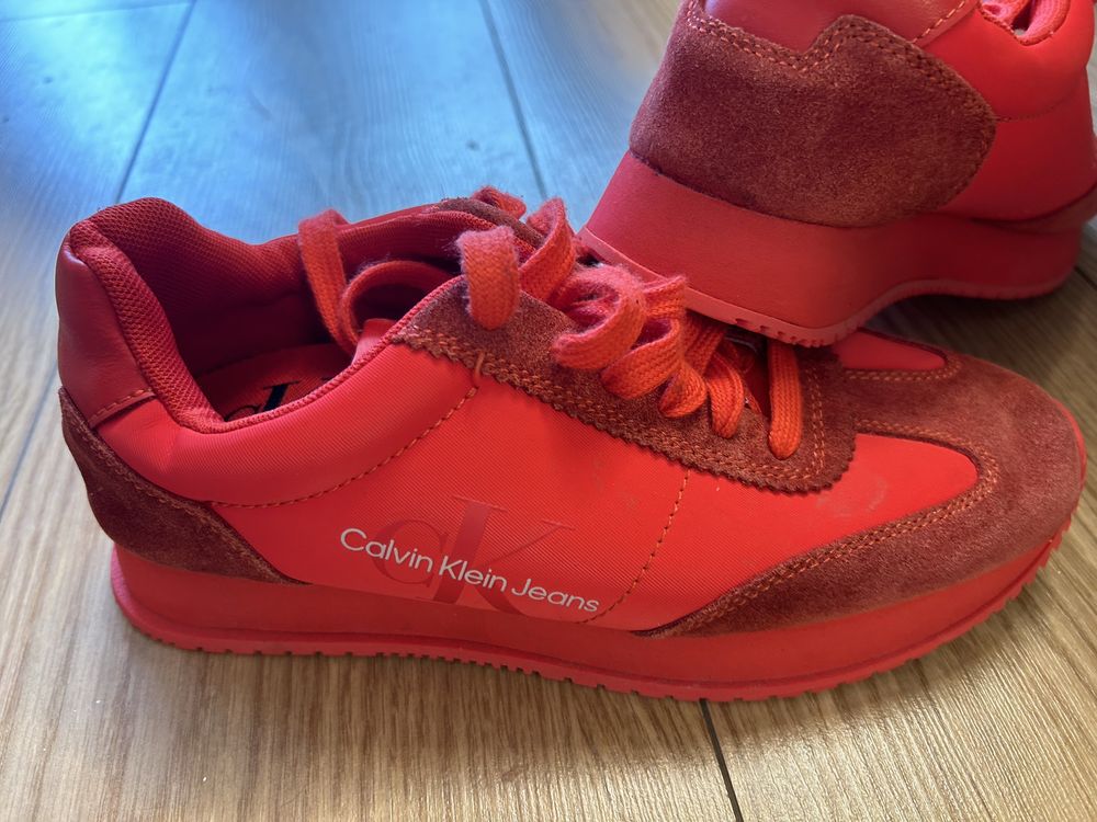 Маратонки Moshino, Calvin Klein