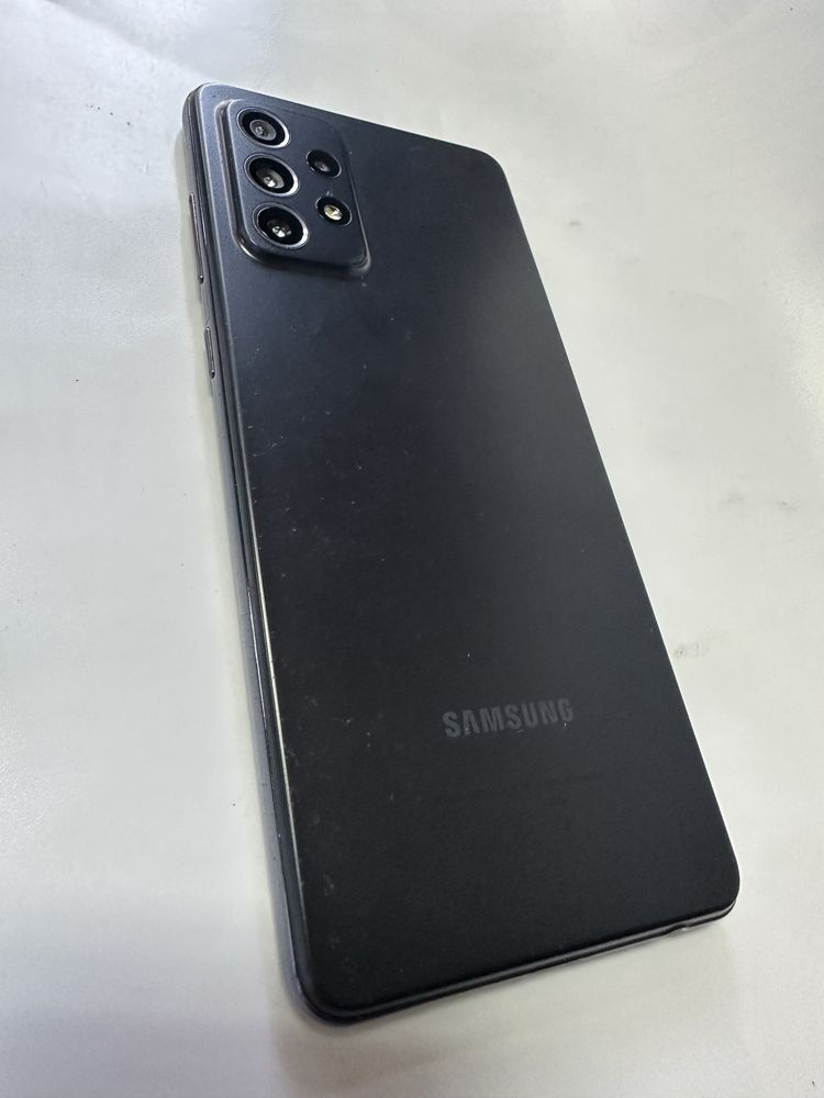 Samsung Galaxy A72 6/128 - отличен