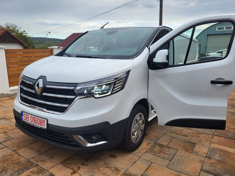 Renault Trafic Unic proprietar , nu a fost folosita la firma de curierat, detalii la