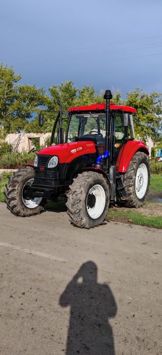 Трактор YTO X1204