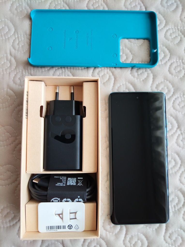 Нов Motorola Edge 40 Neo