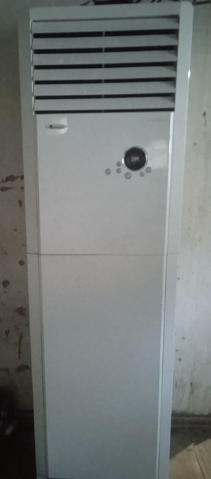 Кондиционер колонный Gree 48