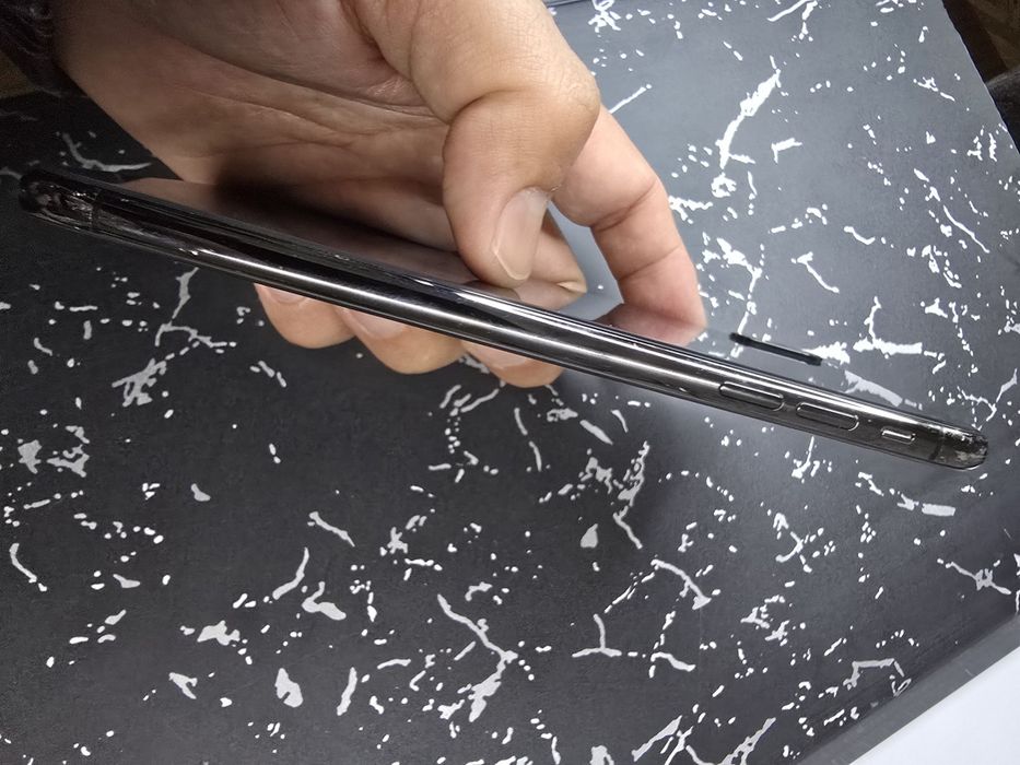 iPhone Xs Max  64 gb