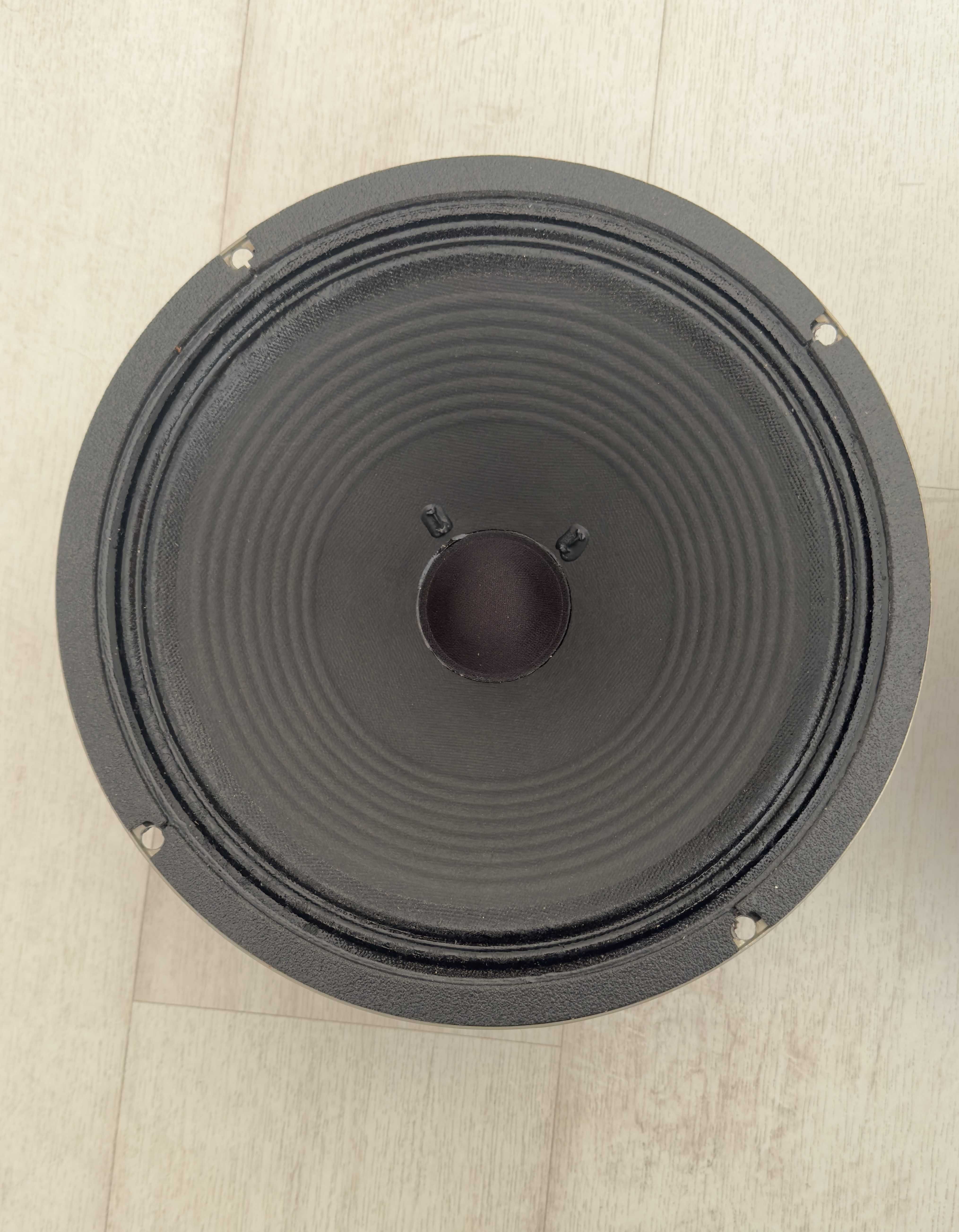 o pereche de difuzoare Celestion Vintage 30