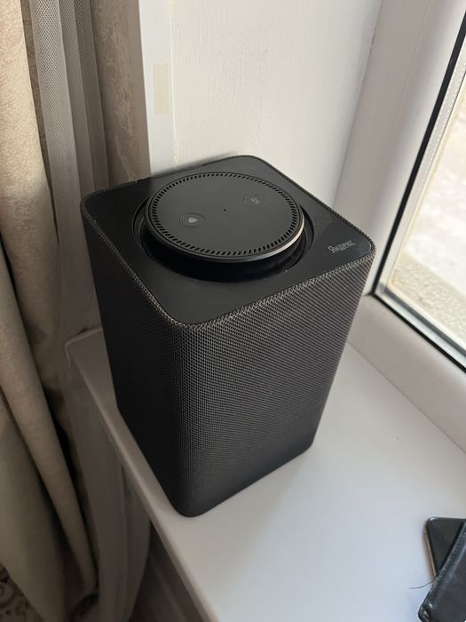 Яндекс станция Макс Алиса