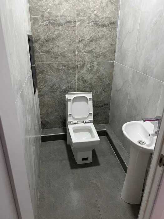 3-к. квартира 75 м², евроремонт, Космонавты, рядом ЦУМ, метро Космо!`