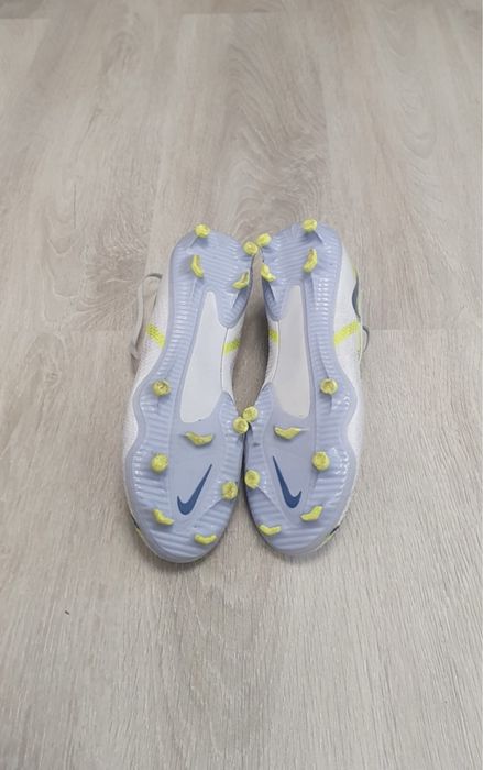 Nike Phantom GT бутонки