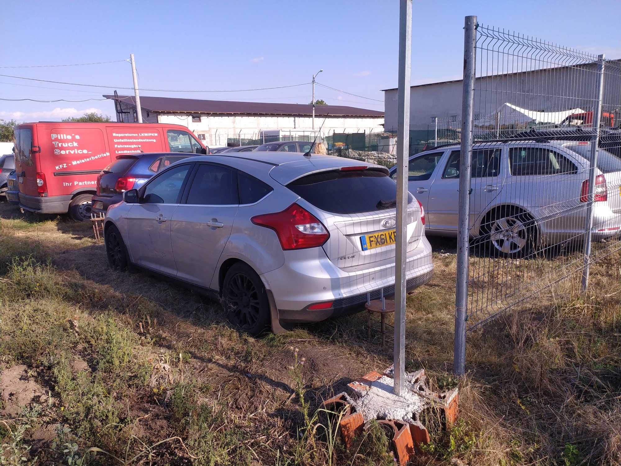 Dezmembrez Ford focus